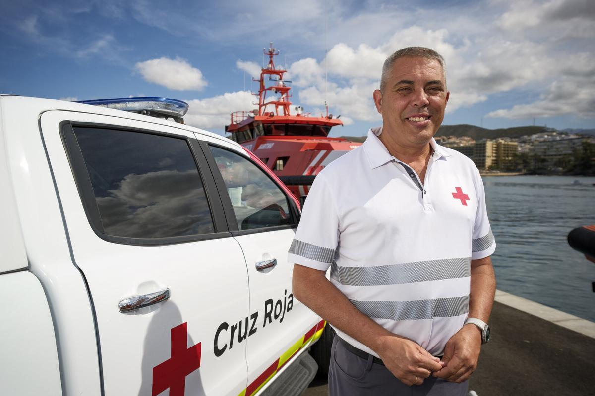 Testimonios de un migrante, Cruz Roja y Salvamento Marítimo en el muelle de Arguineguín