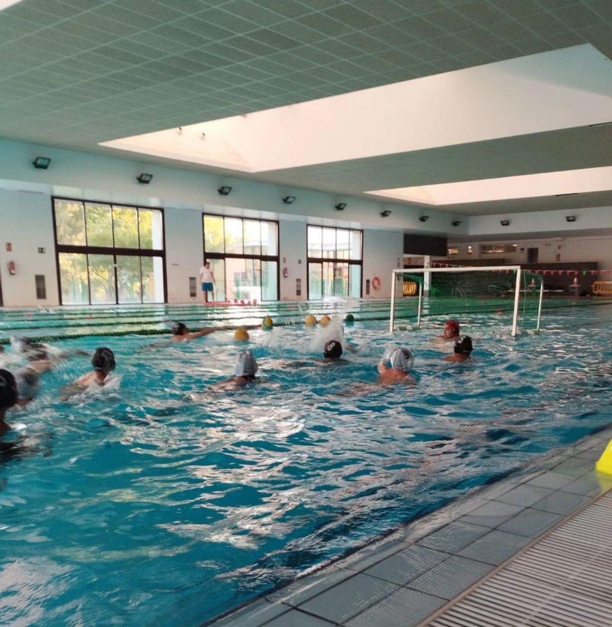 Exhibición del Waterpolo Zamora en la Sindical. | Cedida