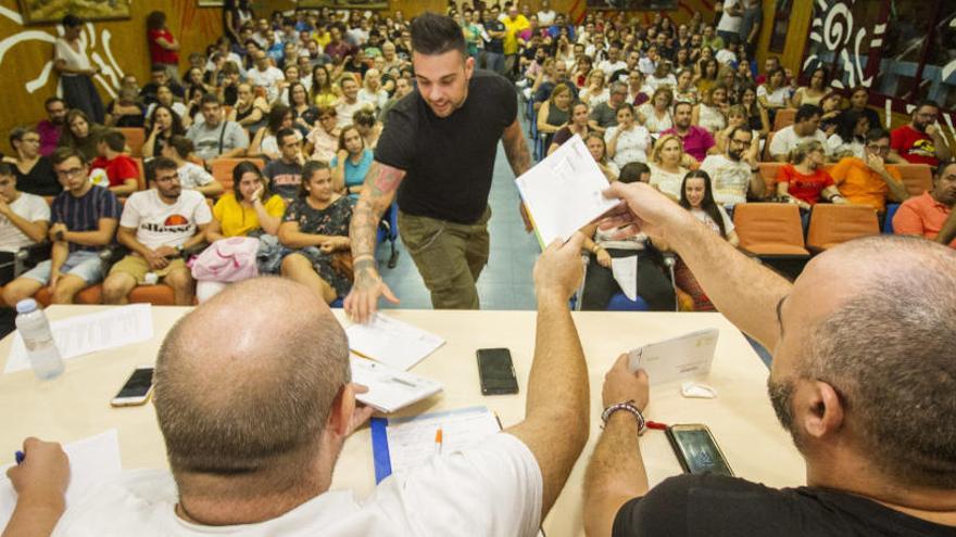 Un momento de la asamblea celebrada en la Casa del Fester