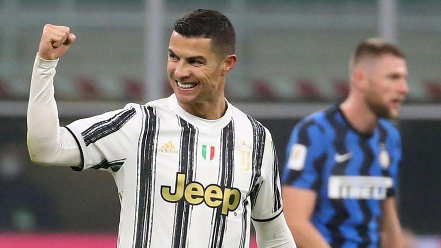Cristiano Ronaldo celebra uno de sus goles ante el Inter.