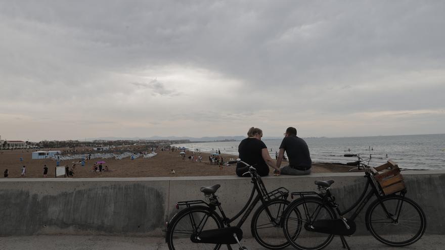 No son nubes, el cielo está turbio y ni te imaginas por qué