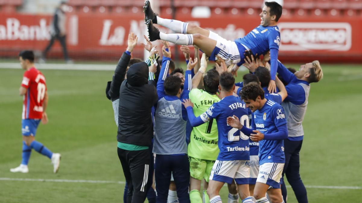 En imágenes: el derbi entre el Sporting y el Real Oviedo