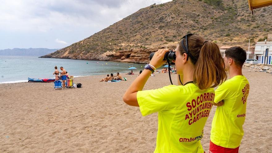 La bandera roja ondea este jueves en dos playas de la Región