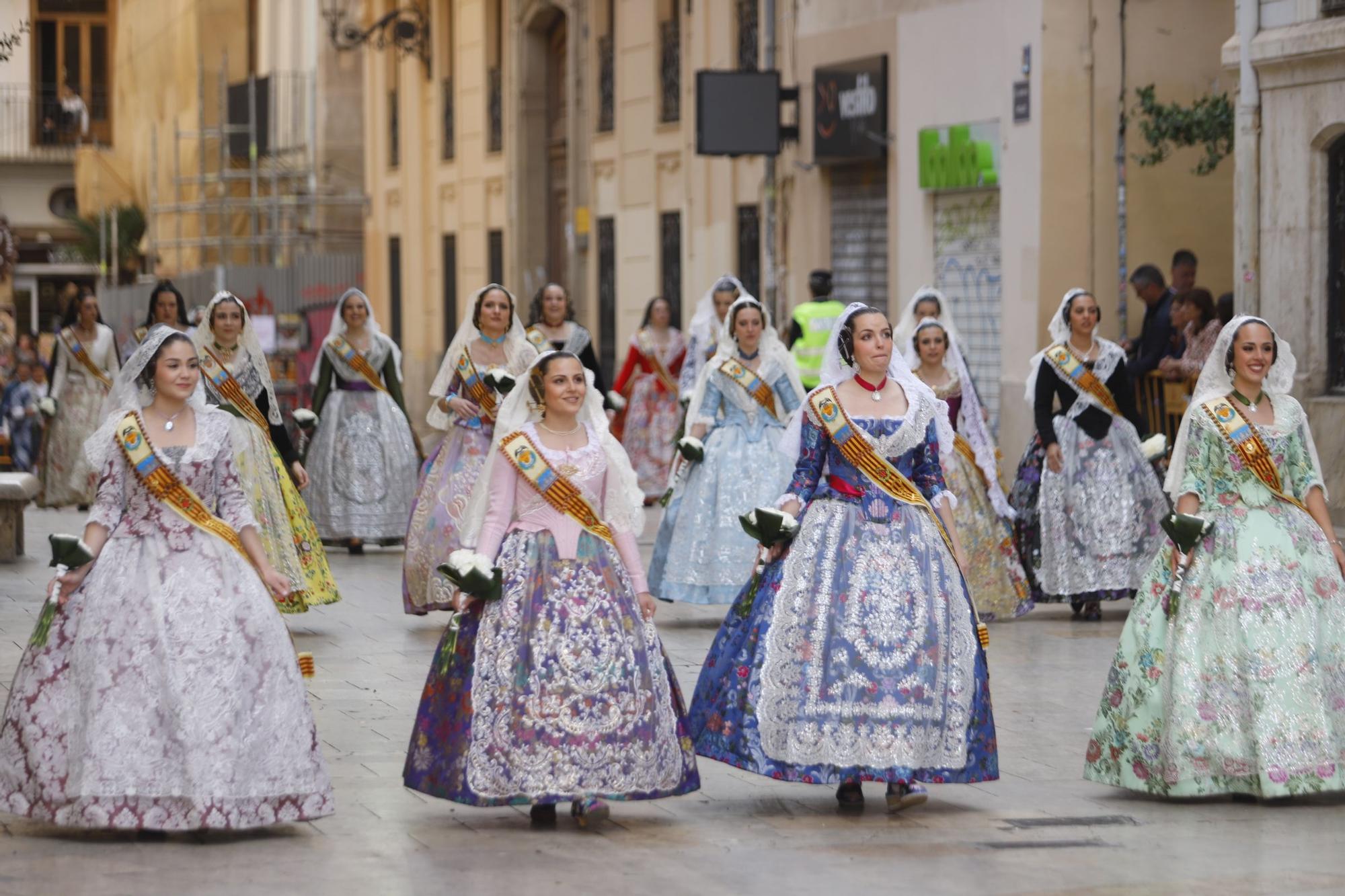 Búscate en el segundo día de la Ofrenda en la calle San Vicente hasta las 17 horas