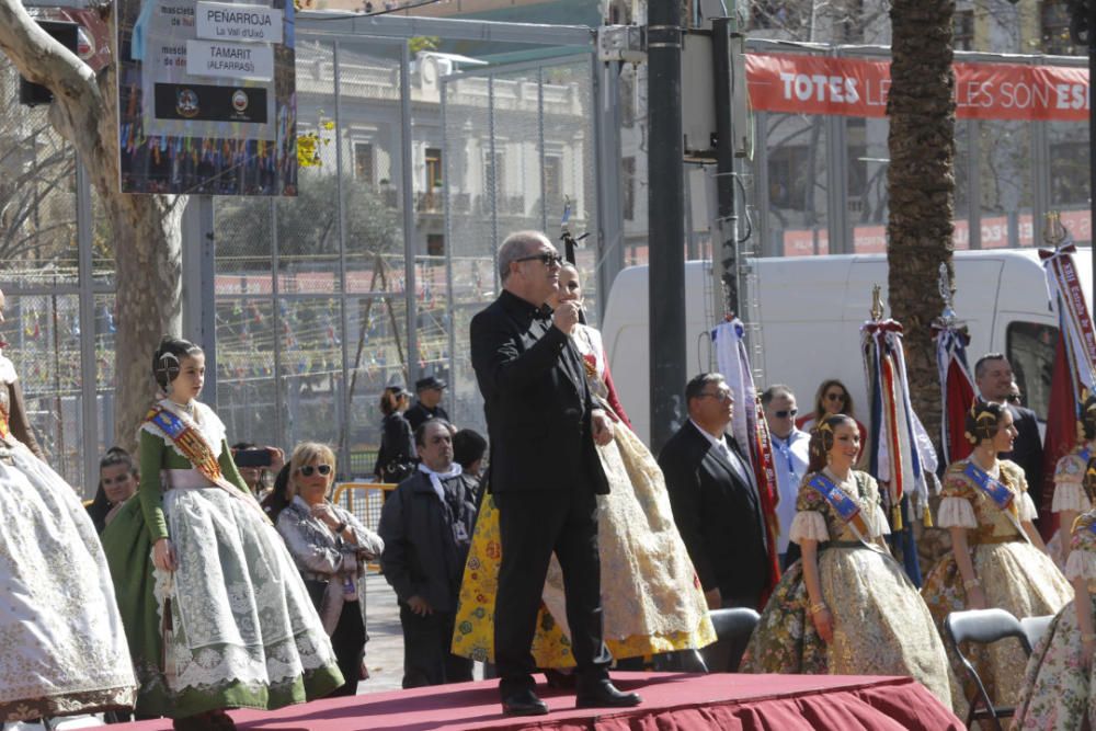 Búscate en el público de la mascletà del 1 de marzo