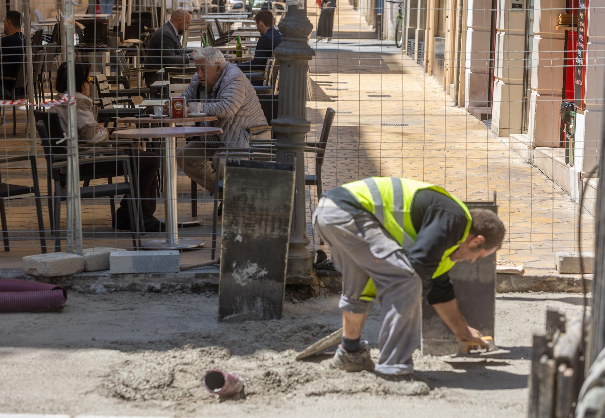 Obras en el centro comercial de la ciudad de Alicante