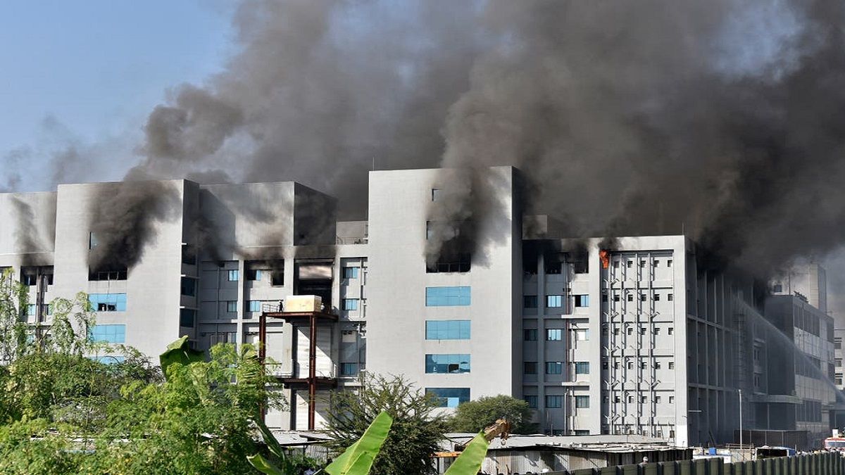 Un incendio en la mayor fábrica de vacunas del coronavirus del mundo deja al menos 5 muertos