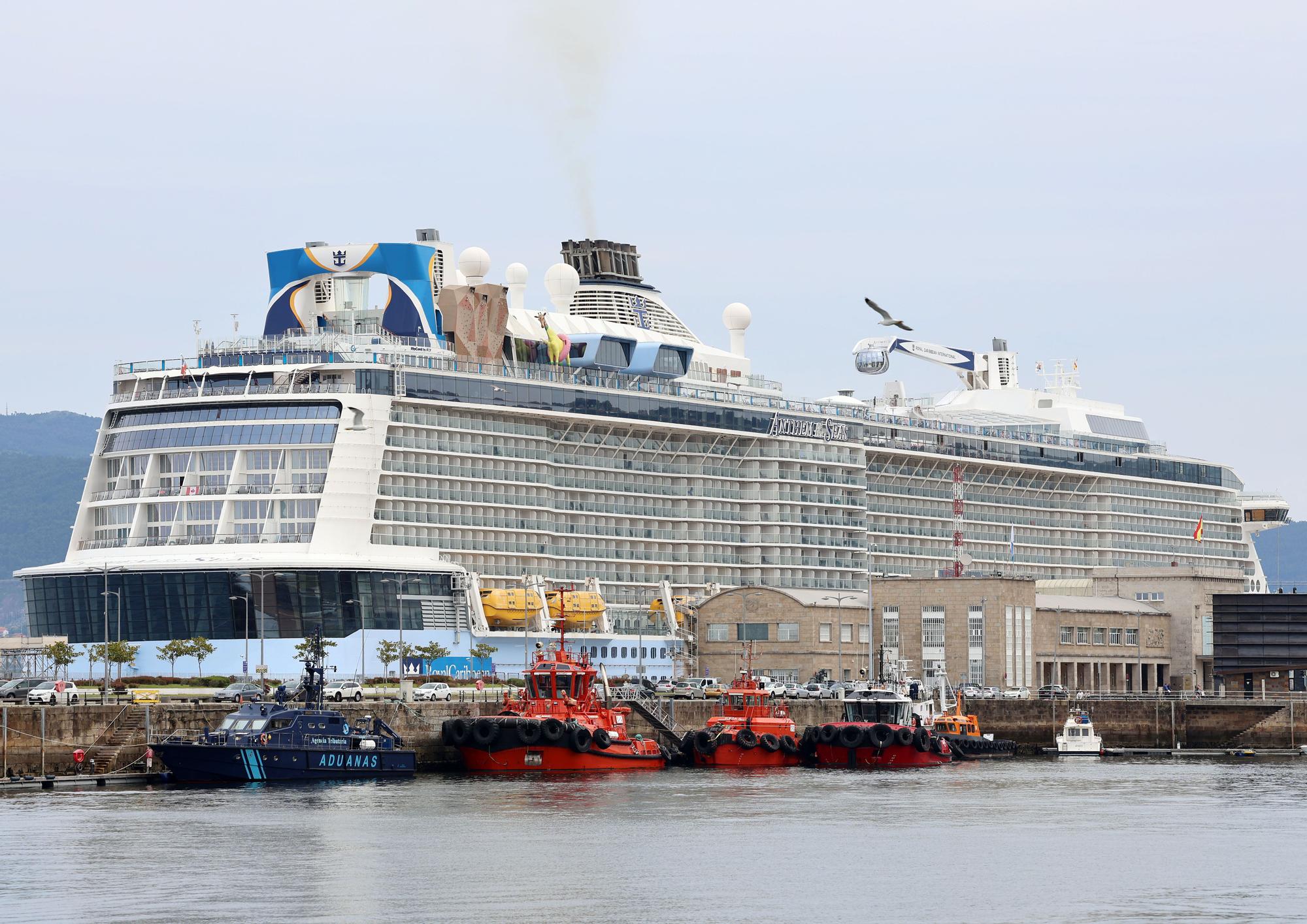 El coloso Anthem of the Seas atraca en Vigo