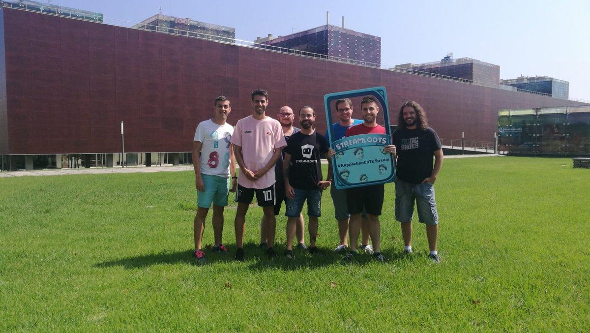 El equipo de Streamloots. El equipo de Streamloots.