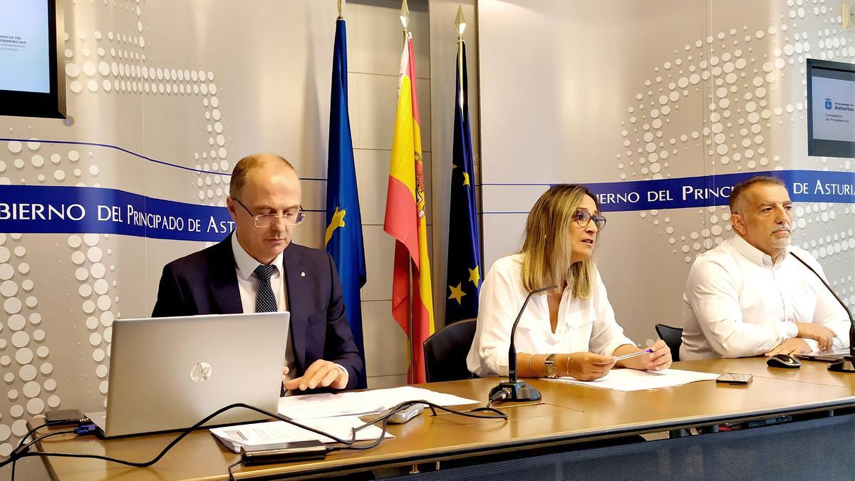 Óscar Rodríguez, Rira Camblor y Miguel Ángel Pérez, durante la rueda de prensa.