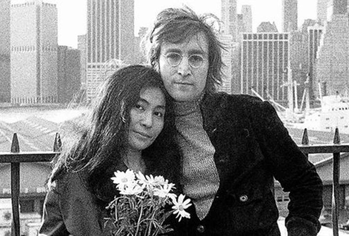 Yoko Ono creu que Lennon  era bisexual_MEDIA_1