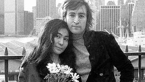 Yoko Ono creu que Lennon  era bisexual_MEDIA_1