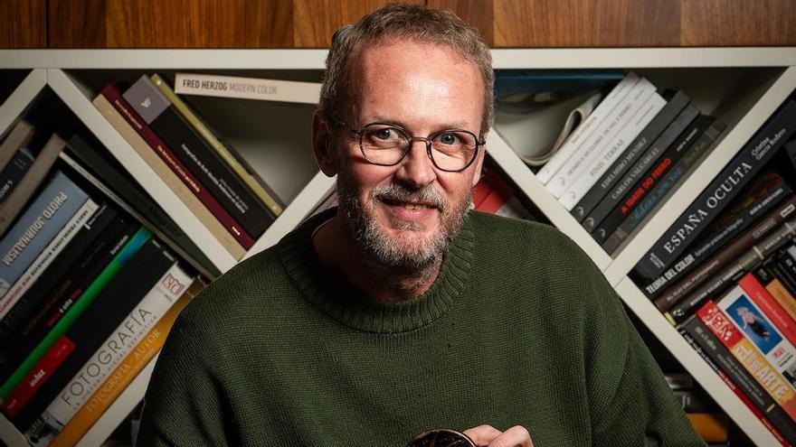 Marcos Rodríguez: «Vou pola rúa encadrando coa mirada»