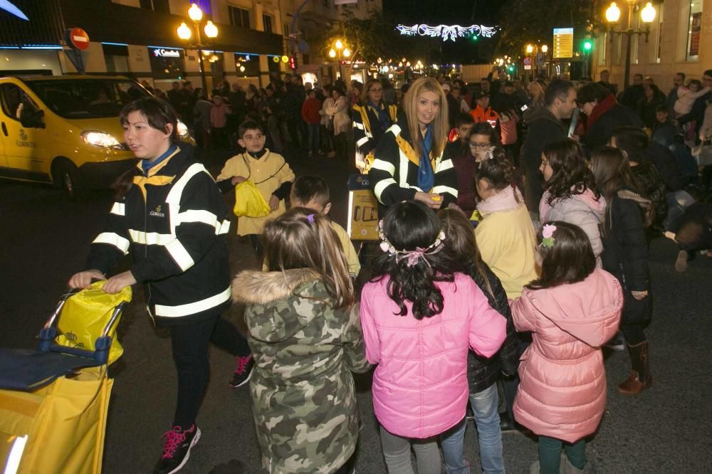 Desfile de los mensajeros reales en Alicante