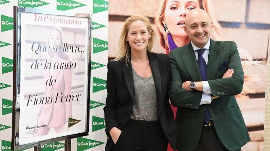 Fiona Ferrer y Pati Blanco, ayer en El Corte Inglés.