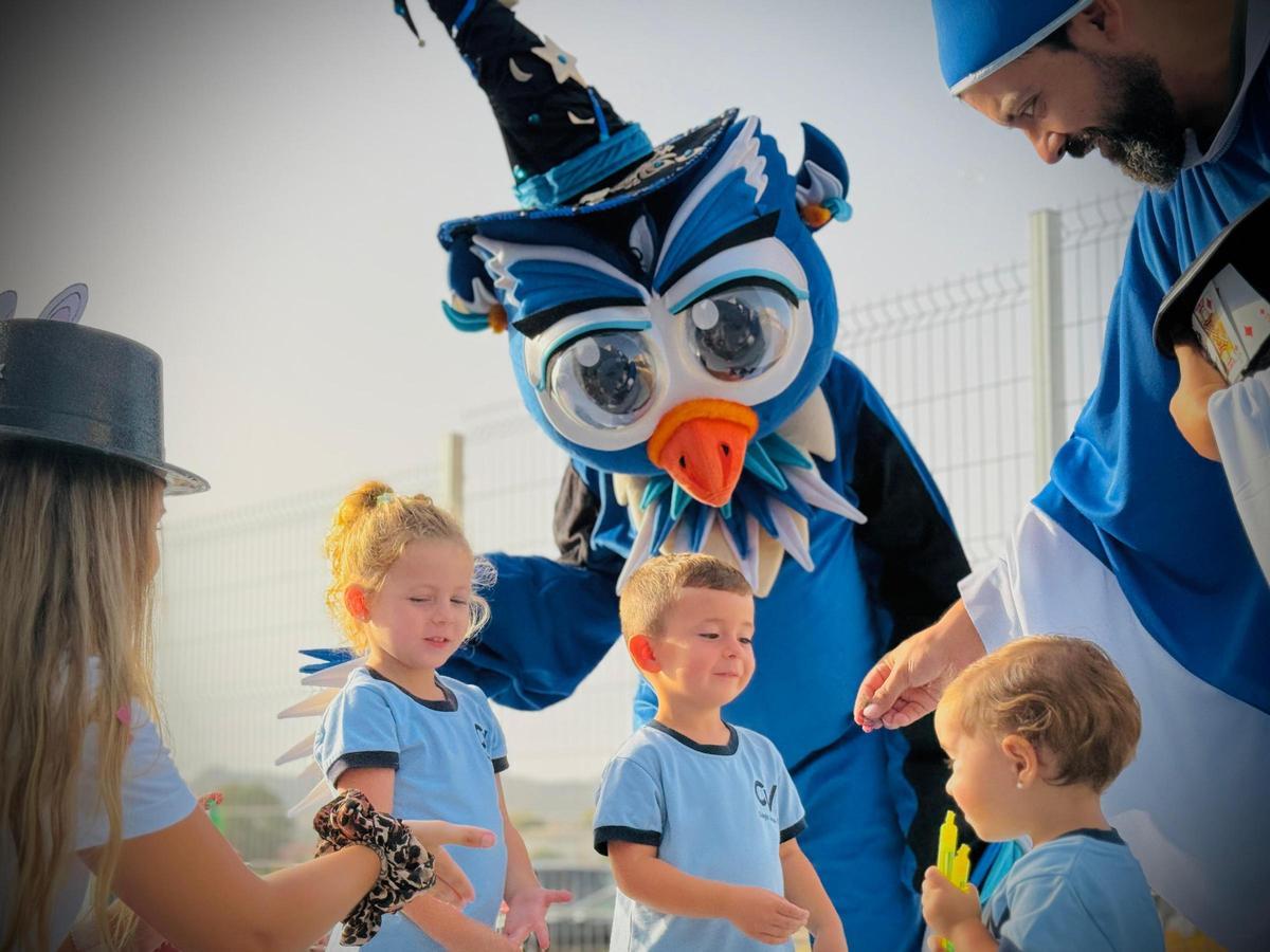 El colegio cuenta con el Gabinete Motívate, integrado por especialistas en psicopedagogía, pedagogía terapéutica y audición y lenguaje,