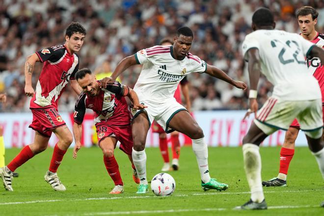 El Madrid gana pero el Bernabéu exige más a Mourinho