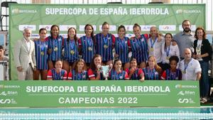 El CN Mataró revalida la Supercopa de waterpolo femenina