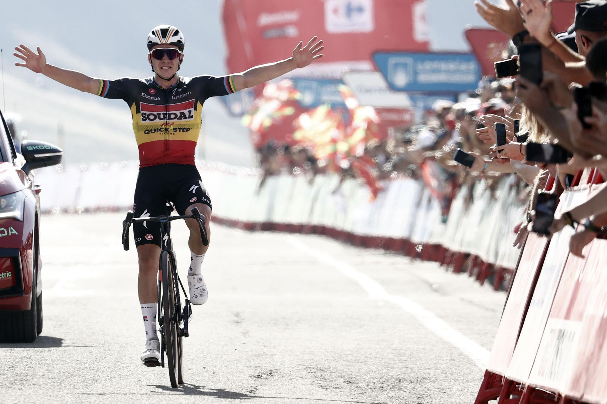 El belga Remco Evenepoel se impone en Larra Belagua, Kuss sigue líder