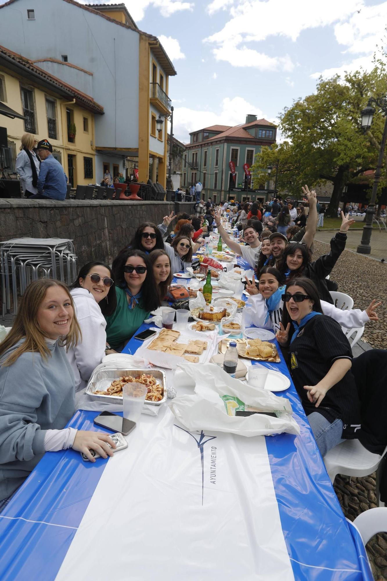 EN IMÁGENES: el ambiente en la Comida en la Calle de Avilés