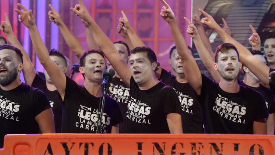 Actuación de Los Legañosos en la final de murgas del 2016.