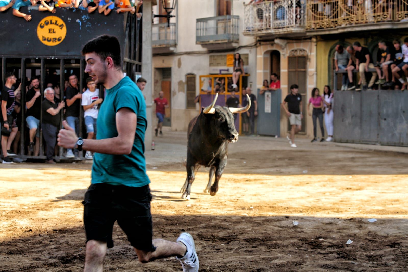 Todas las fotos del último sábado de fiestas de Almassora