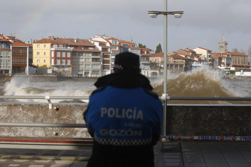 El temporal deja huella en la costa gozoniega