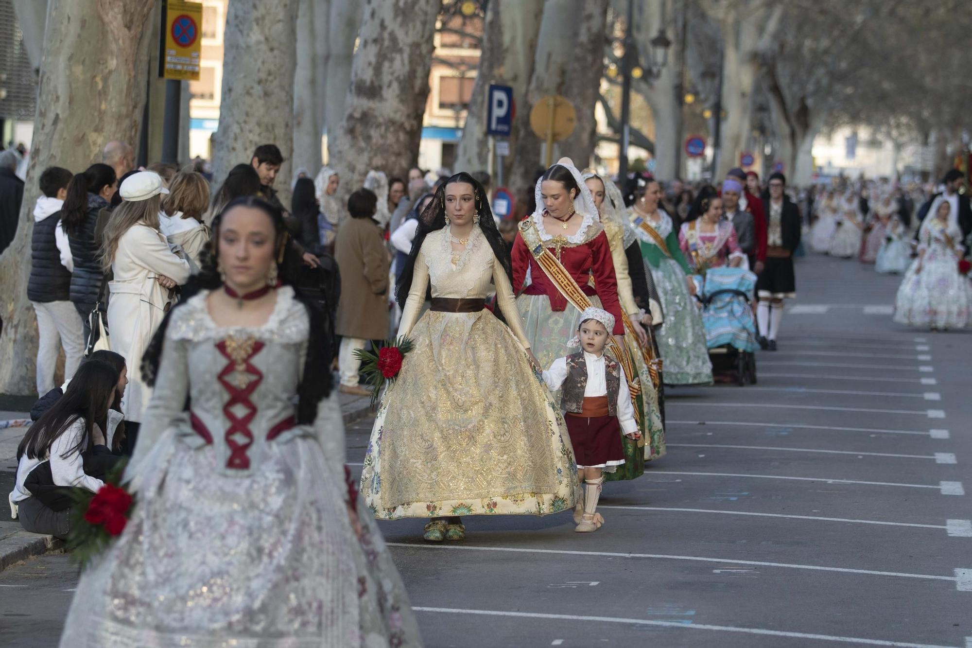 Búscate en la multitudinaria Ofrenda del sábado 22 de marzo en Xàtiva