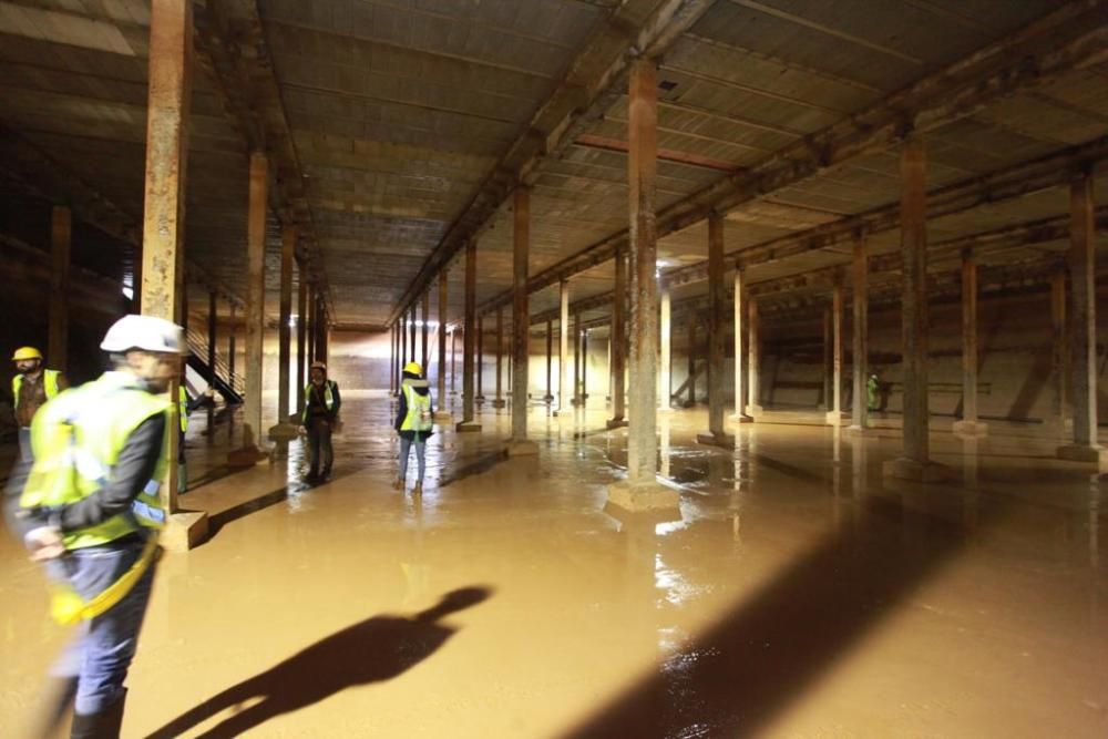 En el interior de los depósitos de agua de Son Tugores