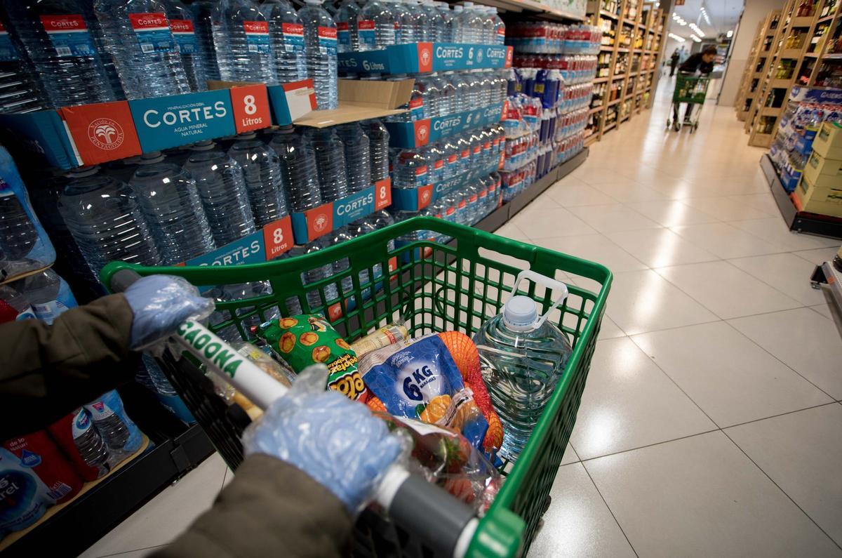 Nuevas restricciones y medidas en la Comunitat Valenciana | Comercios esenciales: qué está abierto hoy.