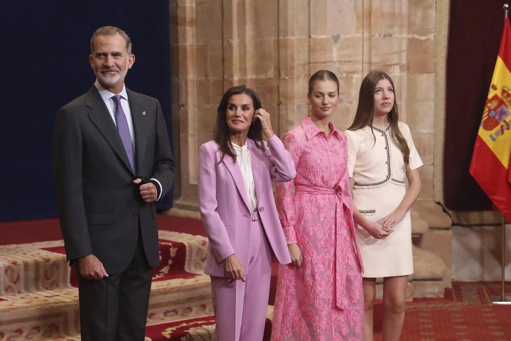 EN IMÁGENES: Personalidades, políticos y premiados se dan cita en el hotel de la Reconquista antes de la ceremonia de entrega de los Premios "Princesa"