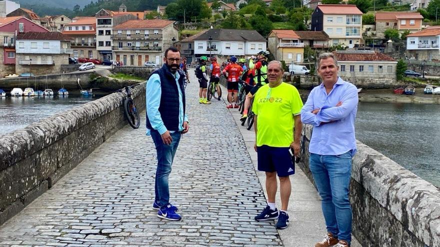 Martínez, Agulla y Domínguez, en el puente