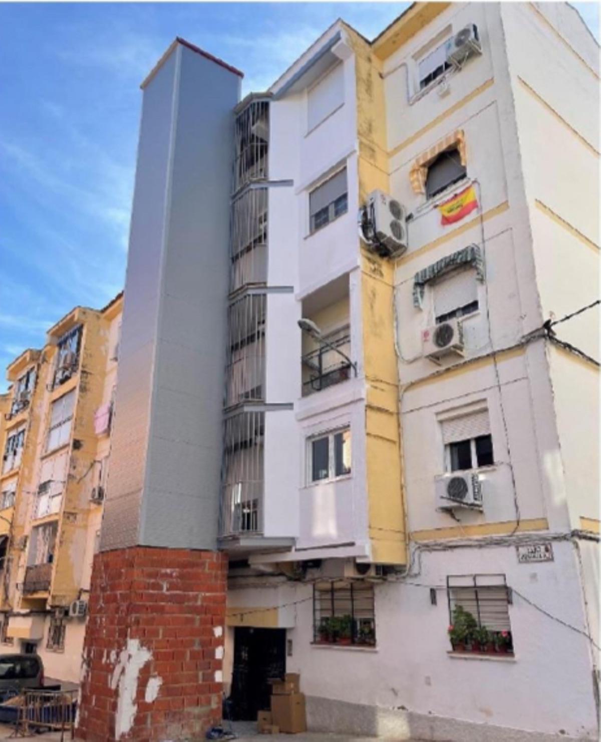 Uno de los ascensores instalados en Mérida.