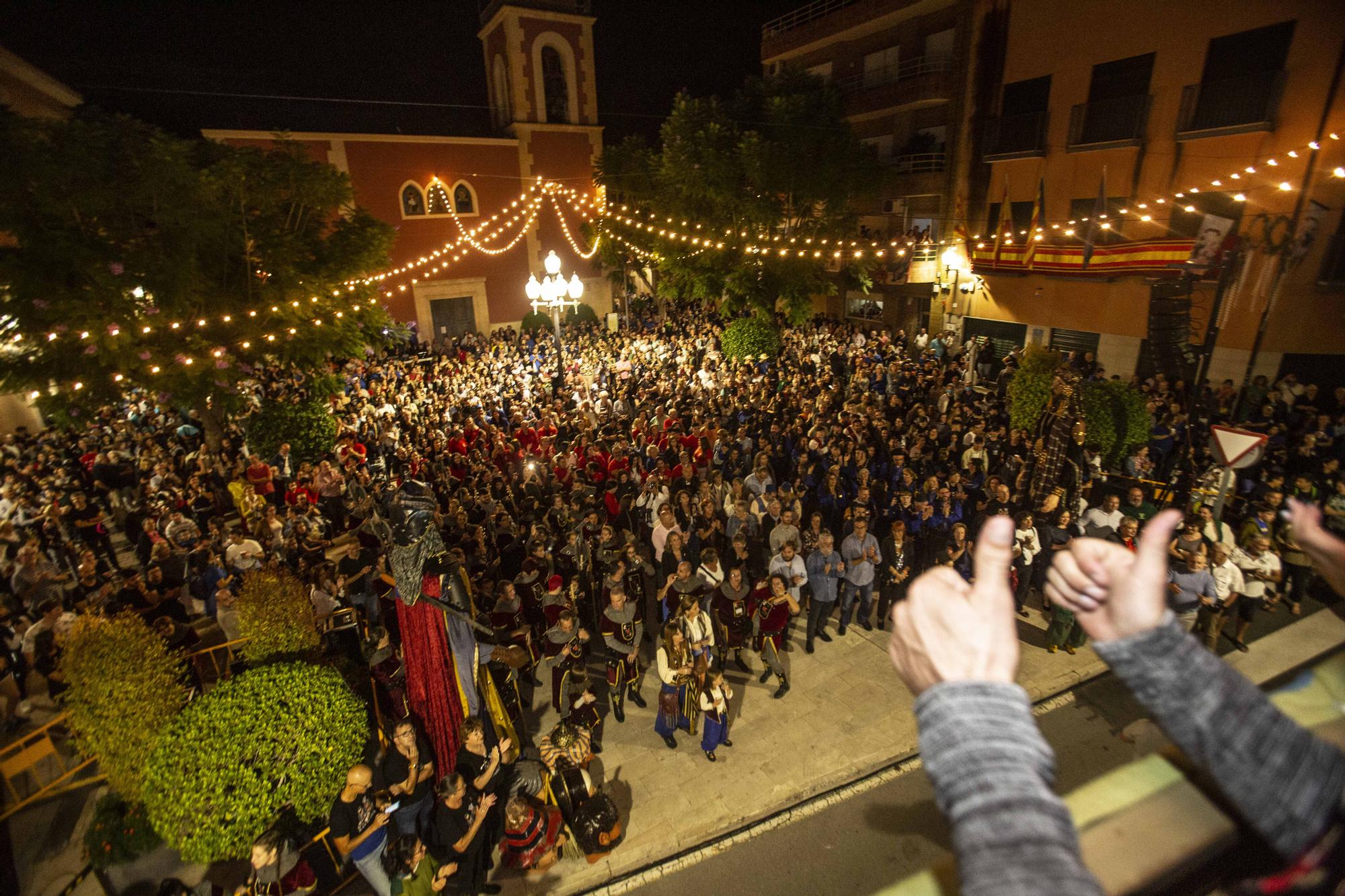 El pregón de Teresa Planelles abre las fiestas de El Campello