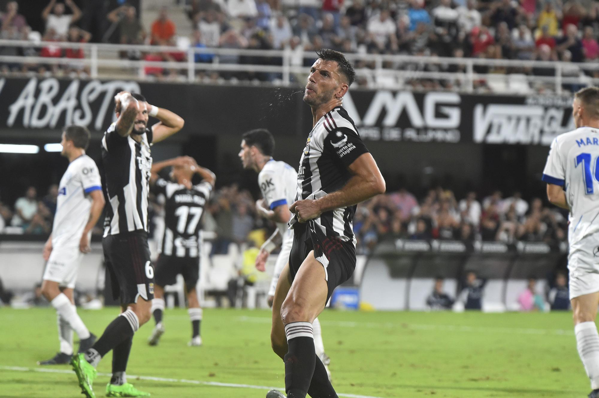 El FC Cartagena - Alavés, en imágenes