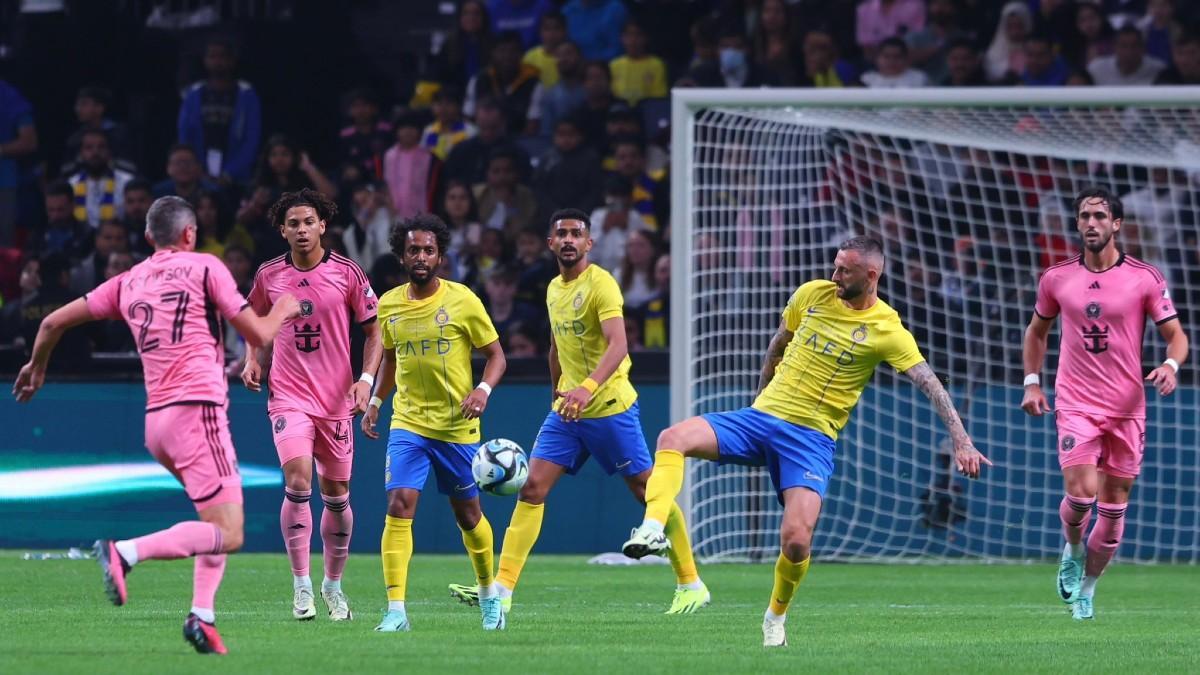 Los saudíes ganan 3-0 al Inter al descanso