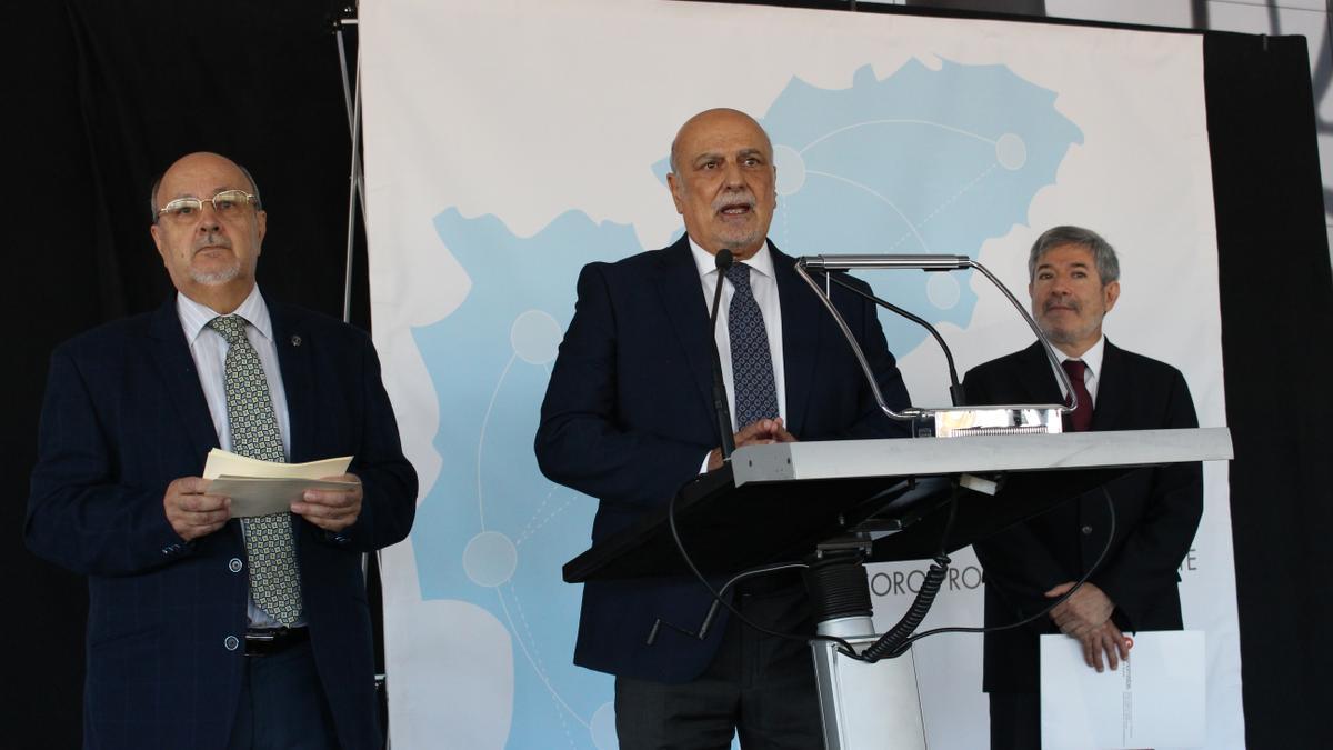 Francisco Martín, Fernando Candela y Francisco Menargues, secretario, presidente y tesorero de UPA.