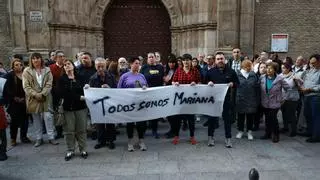 Concentración vecinal en El Gancho (Zaragoza) tras la muerte de Mariana: "Cuando un asesinato no sorprende es que algo pasa"