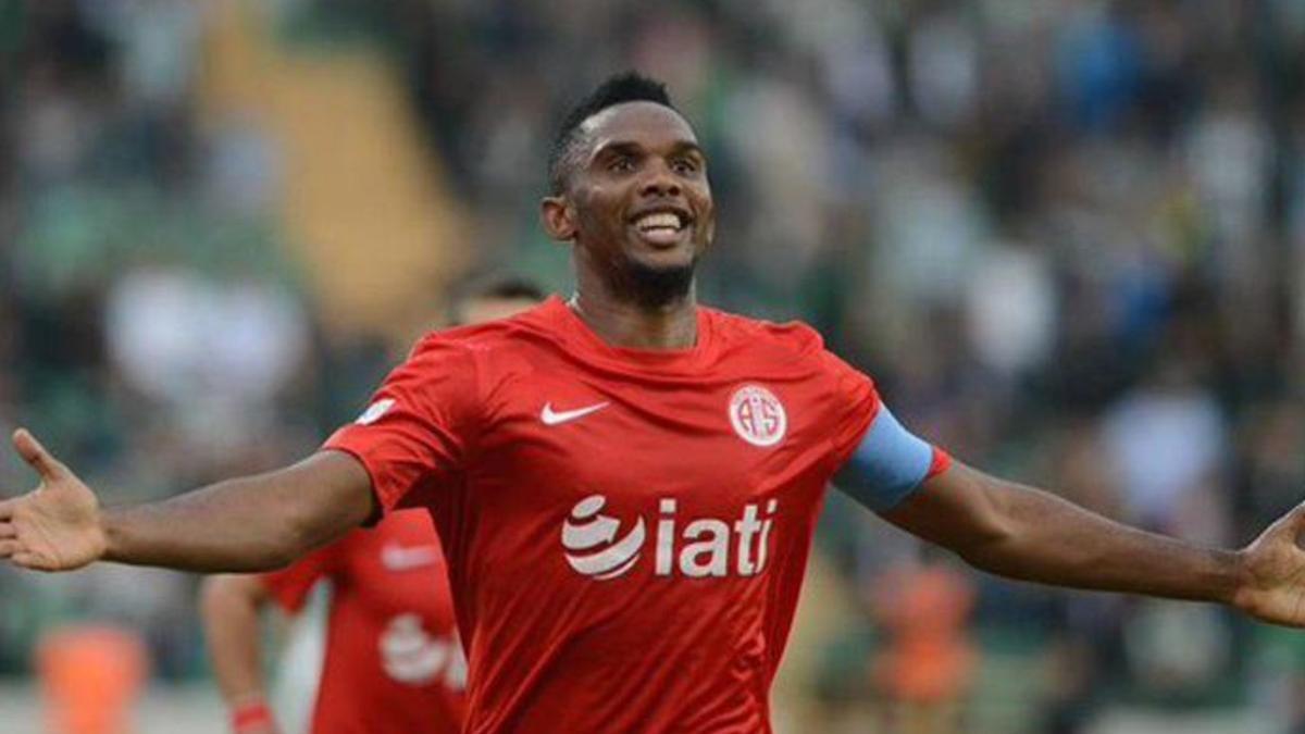 Samuel Eto'o, jugador del Antalyaspor, se la juega con una apuesta singular