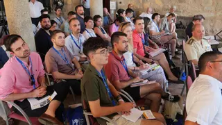Extremadura convoca 10 becas de 2.500 euros para investigar en torno a la Unión Europea