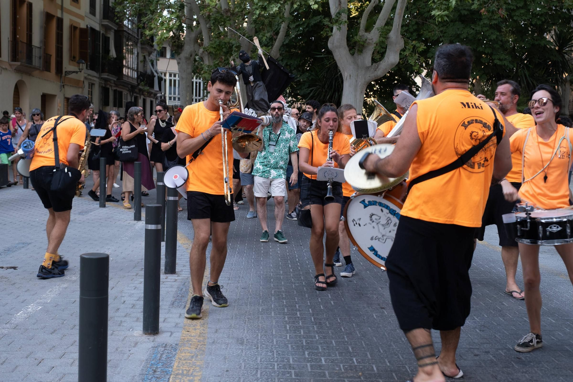 FOTOS | Sant Rescat da el pistolezado de salida a las fiestas de Canamunt