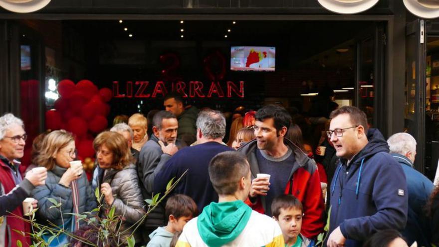 Lizarran celebra els vint anys del restaurant a Figueres amb festa