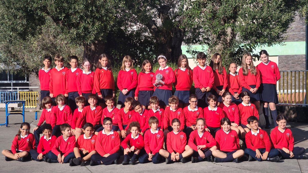 Alumnado de 5º de Primaria del colegio Divino Salvador, en Vigo.