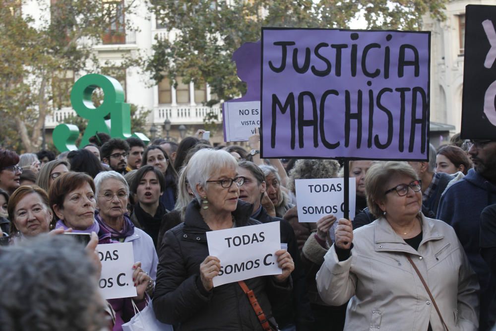 Protesta en València contra la "justicia machista"