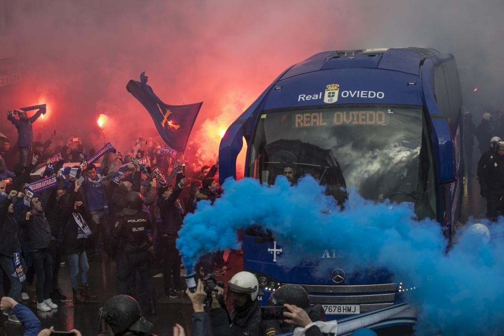 Llegada del Real Oviedo al Tartiere