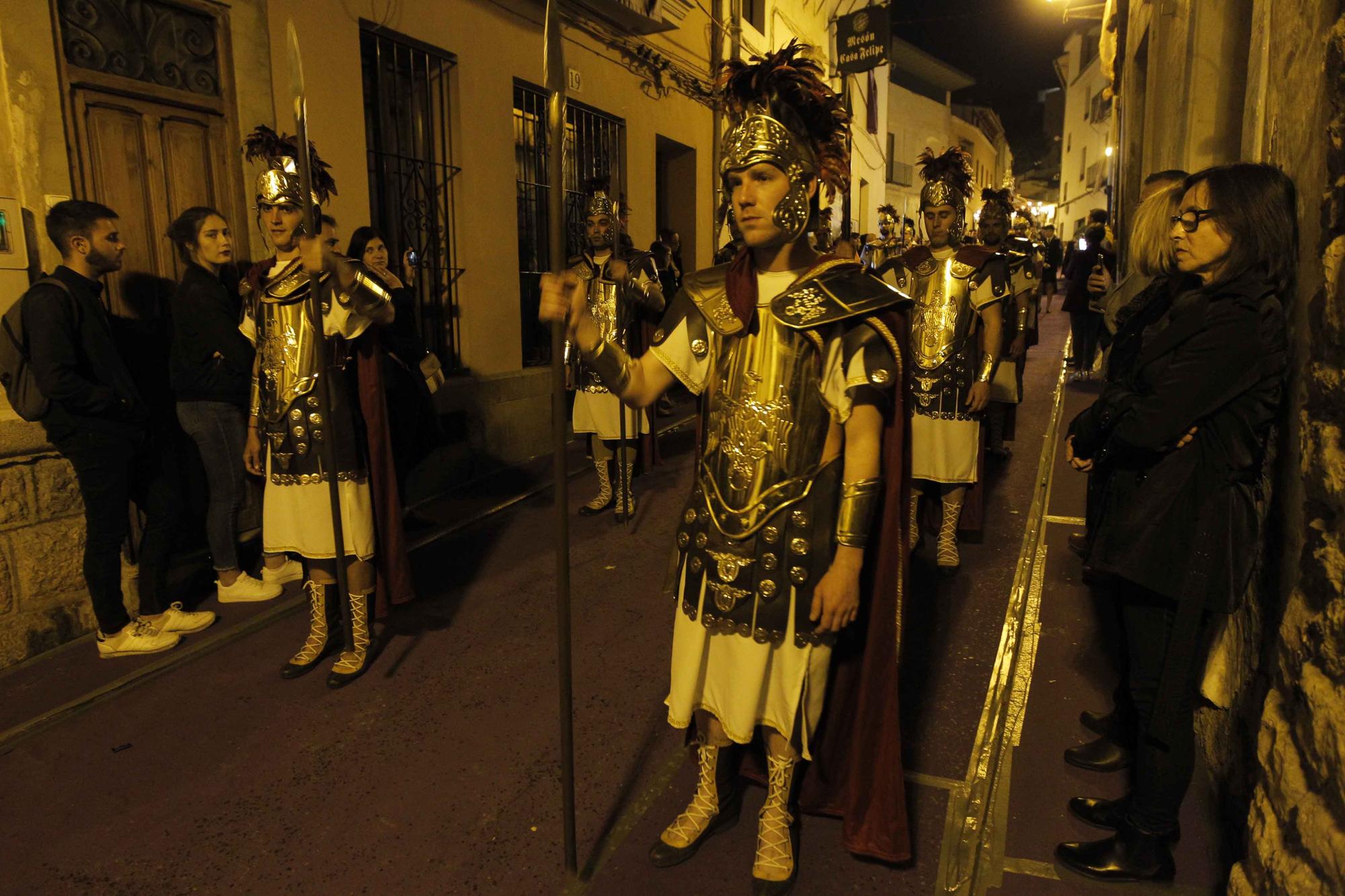 Rememora las últimas procesiones de Viernes Santo en Sagunt.