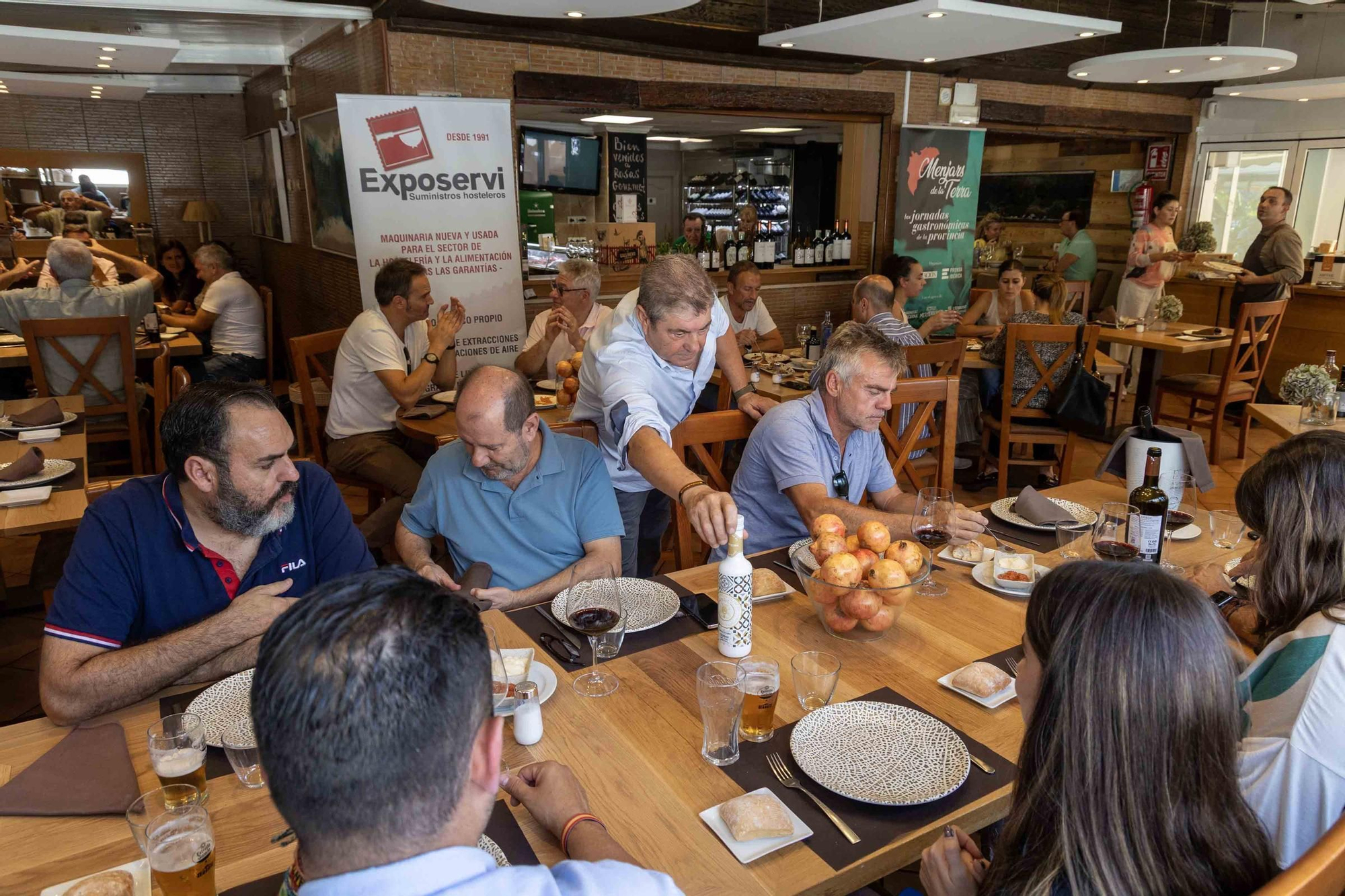 El restaurante Rosas de El Campello sorprende con una espectacular olleta en el segundo día de Menjars de la Terra en l’Alacantí