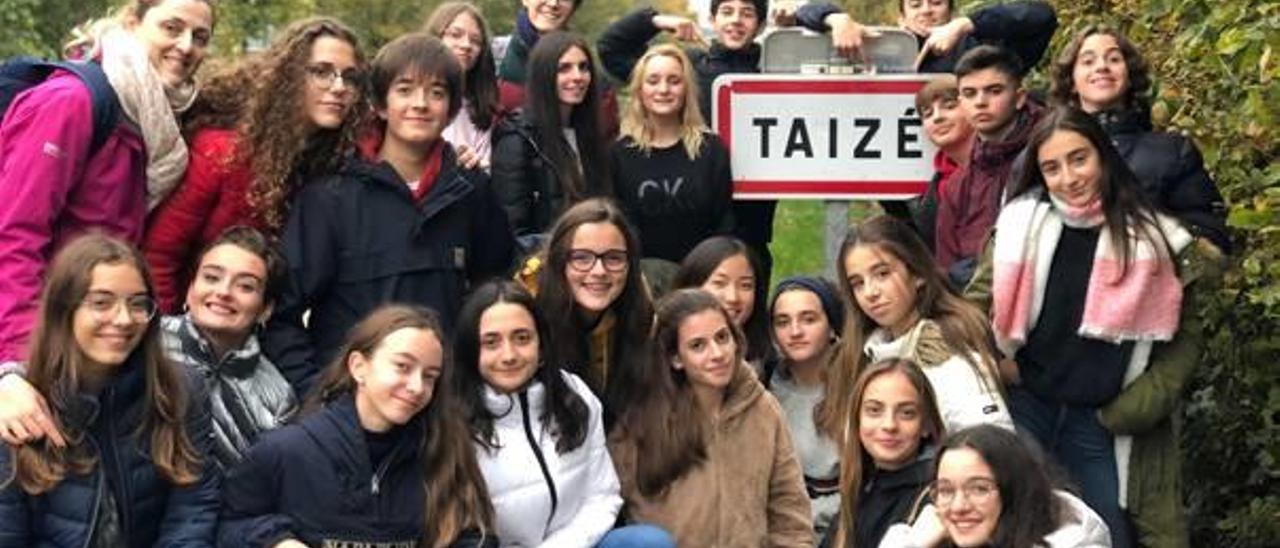 Viaje a Taizé de varios alumnos del colegio  Pureza de María