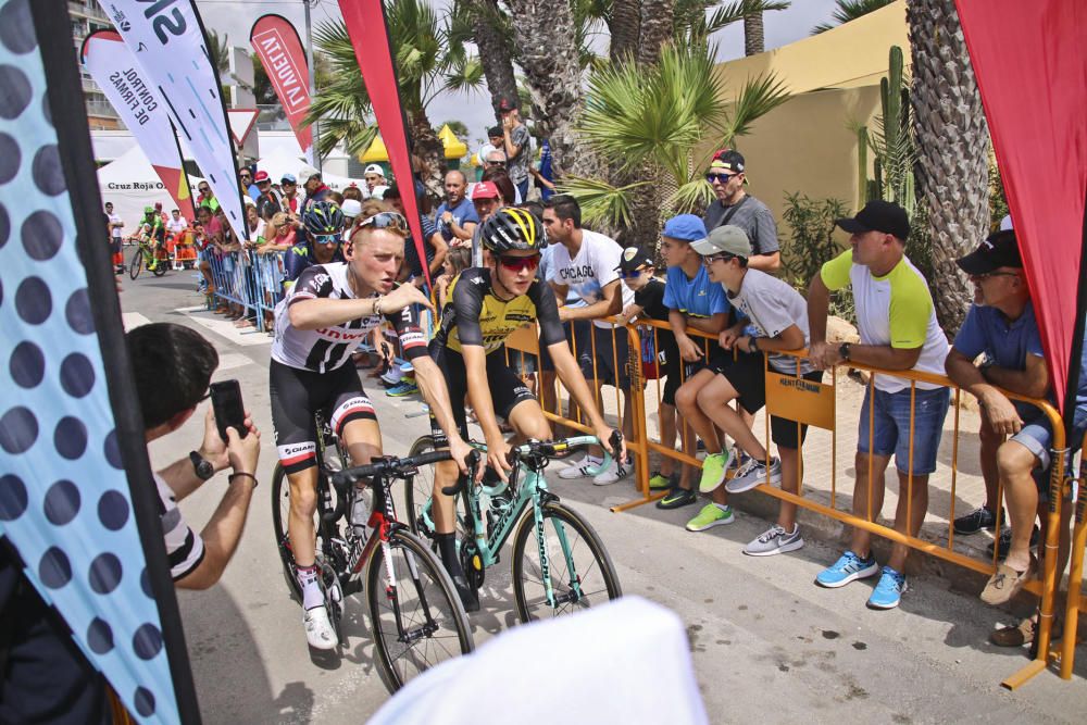 Pasión por La Vuelta en la costa alicantina