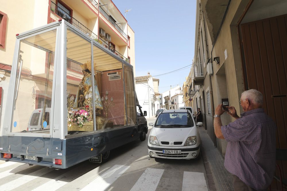 La Peregrina recorre los pueblos de les Valls, en Camp de Morvedre.